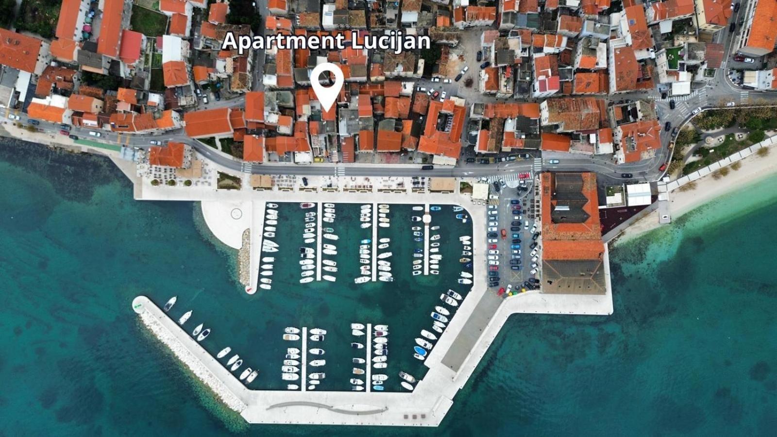 Apartman Lucijan Каштела Экстерьер фото