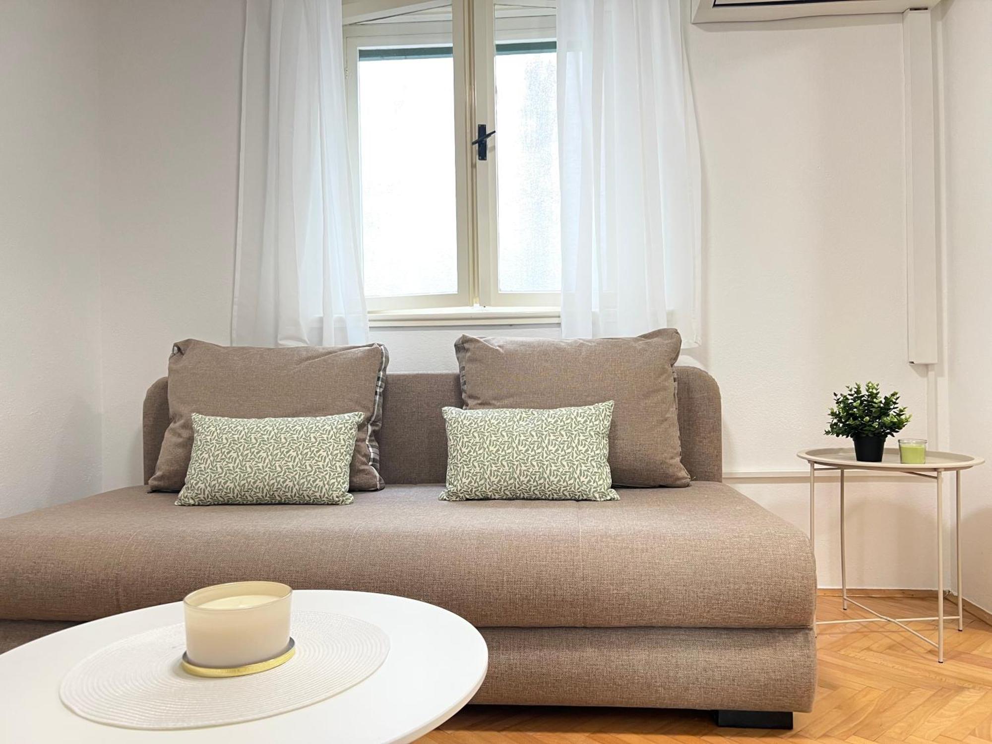 Apartman Lucijan Каштела Экстерьер фото