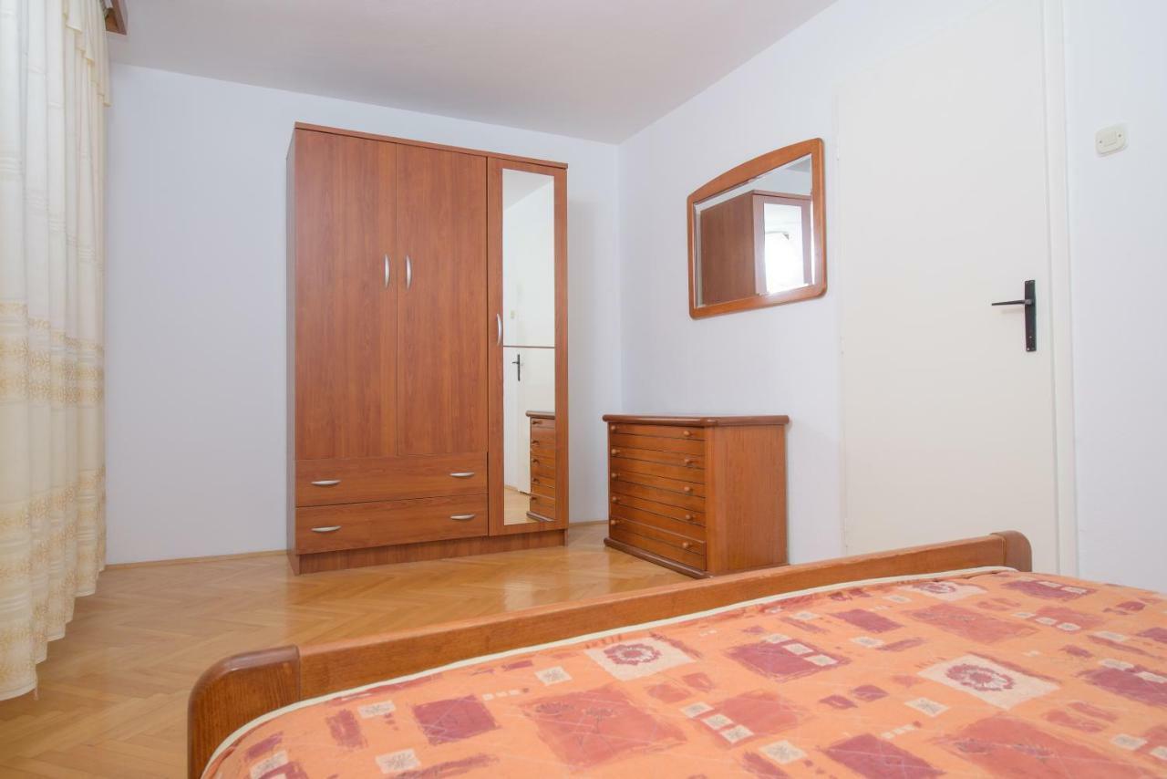 Apartman Lucijan Каштела Экстерьер фото