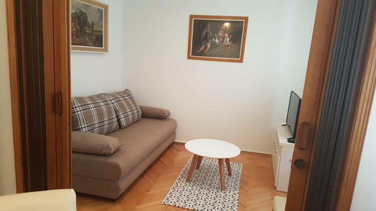 Apartman Lucijan Каштела Экстерьер фото